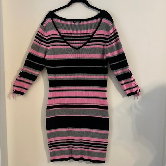 VENUS Women's Pink Silver Thread Striped Midi Sweater Dress Size L - Picture 1 of 10